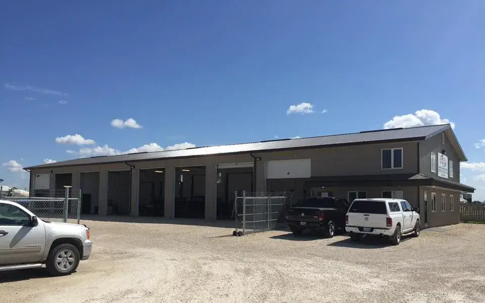 Desco Automotive, 906 Redonda Street, Sunnyside MB R5R 0J4 Auto Repairs Winnipeg desco building auto repairs transcona sunnyside
